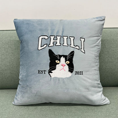 Custom Embroidered Pillow Cushion With Pet Portrait